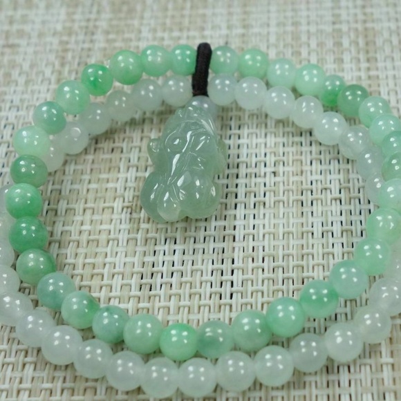 Certified Icy White+light green 100% Natural A Jadeite jade Bead Bracelets 手链 - Picture 1 of 12